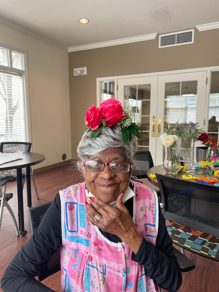 FranciscanHCC's tweet photo. Our crafty ladies made their own Derby facinators and hats to wear this weekend for the big races. 🏇 How beautiful and talented are our Franciscan ladies? 👒 

#FranciscanFamily #FranciscanFun #WhatsHappeningAtFranciscan #FranciscanCraftClub #TrilogyFamily https://t.co/p1Fi28BBSt
