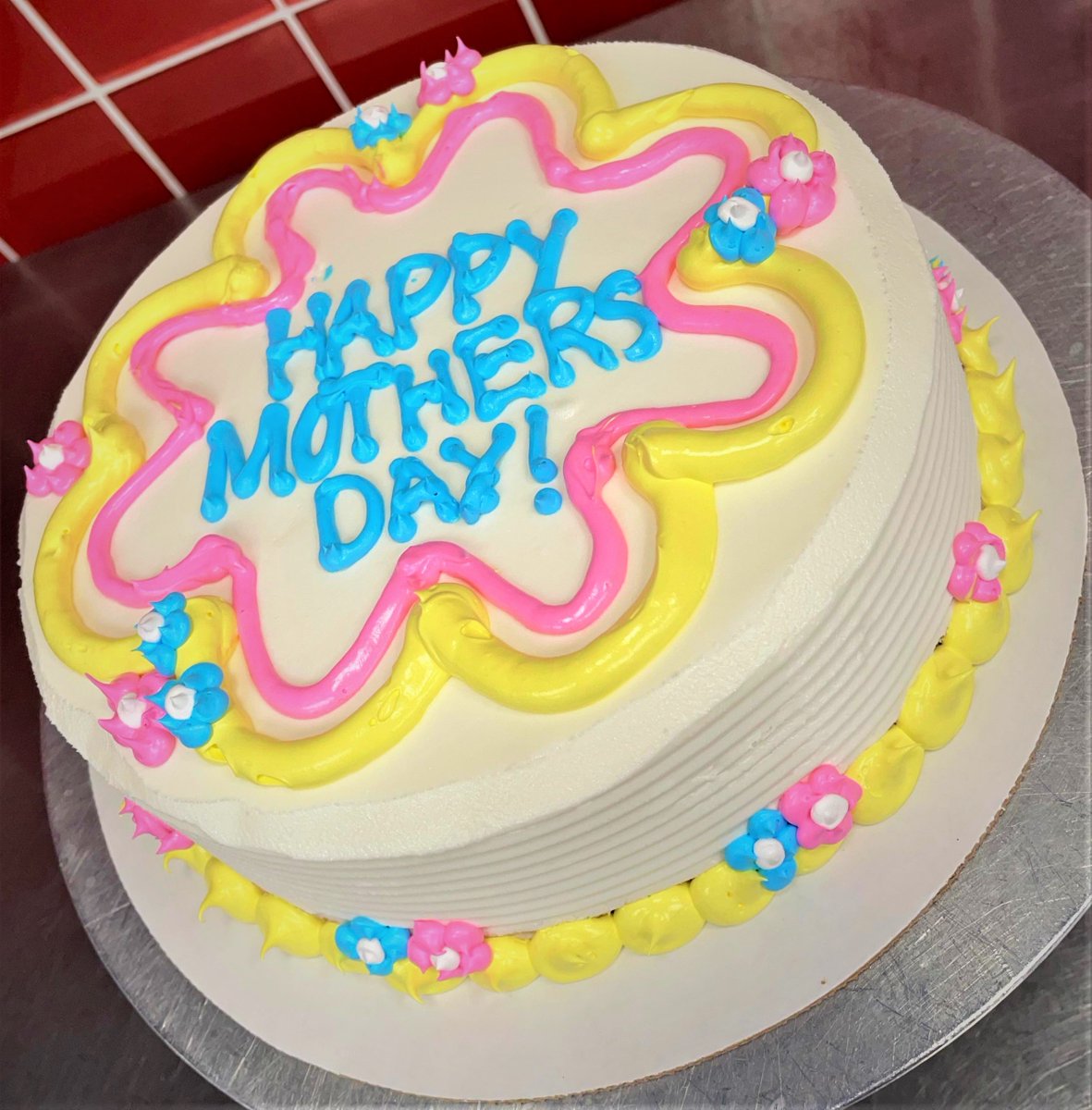 rutherforddq's tweet photo. Celebrate #Mom this year. Don’t forget to order your DQ Cake for #MothersDay &amp; show how much you appreciate her. Call 201 933-3990 or visit us at https://t.co/b4x6jm3eAj to order today. Place orders at least 24 hrs in advance. Limited stock is available instore for pickup. https://t.co/OzGwhdPB14