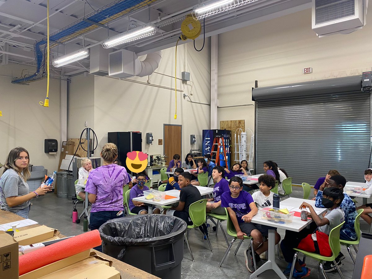 mrs_mitchell86's tweet photo. It’s been a great day for our @MJEFifthGrade visiting @KatyShawCenter #RSCsteam!! Can’t wait for day 2 tomorrow! https://t.co/CzYG8eRZBx