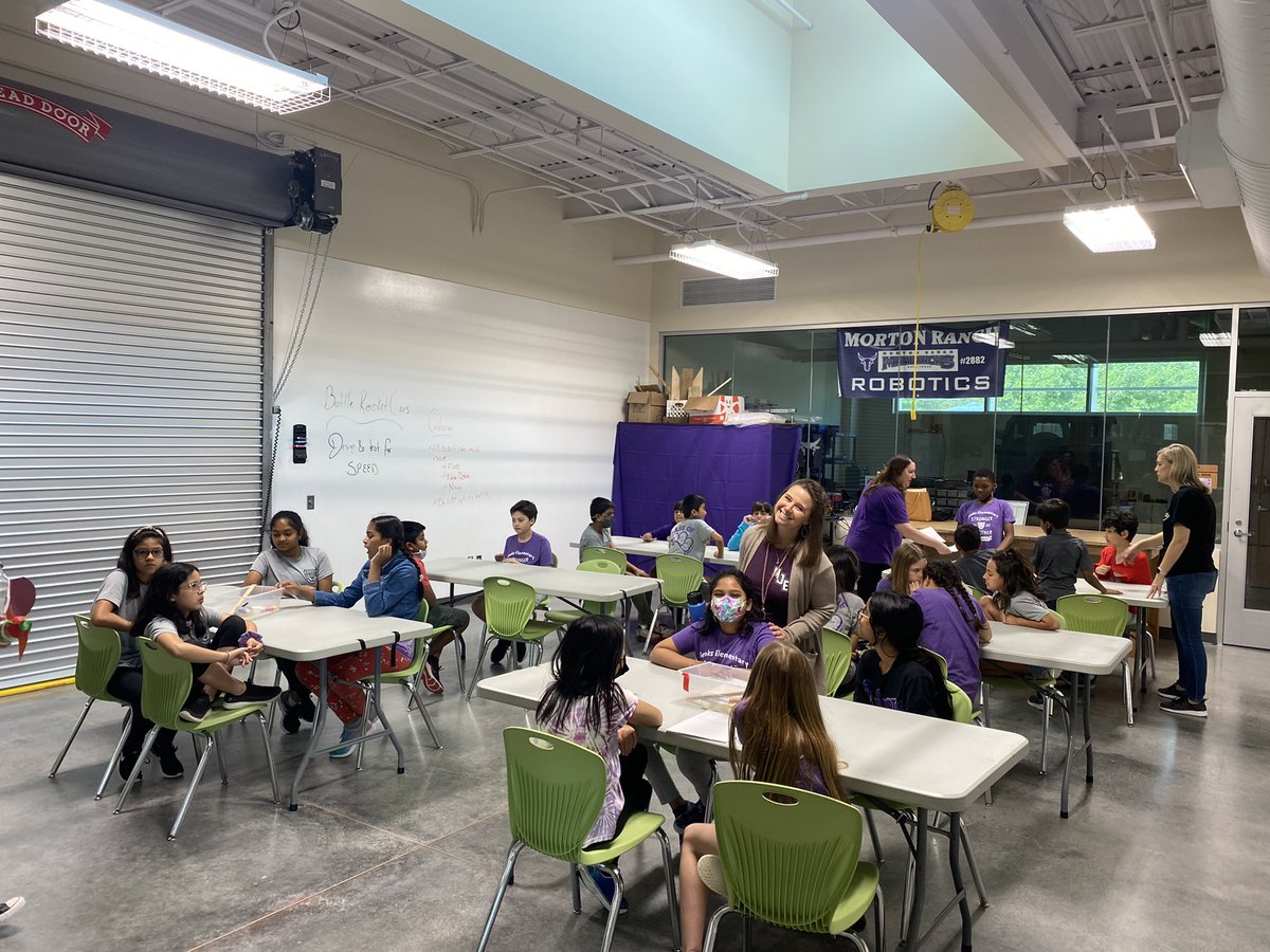 mrs_mitchell86's tweet photo. It’s been a great day for our @MJEFifthGrade visiting @KatyShawCenter #RSCsteam!! Can’t wait for day 2 tomorrow! https://t.co/CzYG8eRZBx