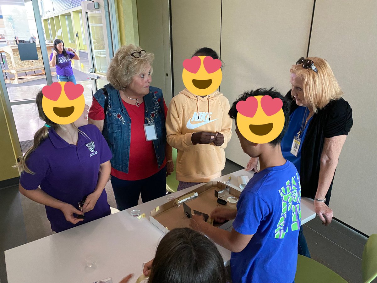 mrs_mitchell86's tweet photo. It’s been a great day for our @MJEFifthGrade visiting @KatyShawCenter #RSCsteam!! Can’t wait for day 2 tomorrow! https://t.co/CzYG8eRZBx