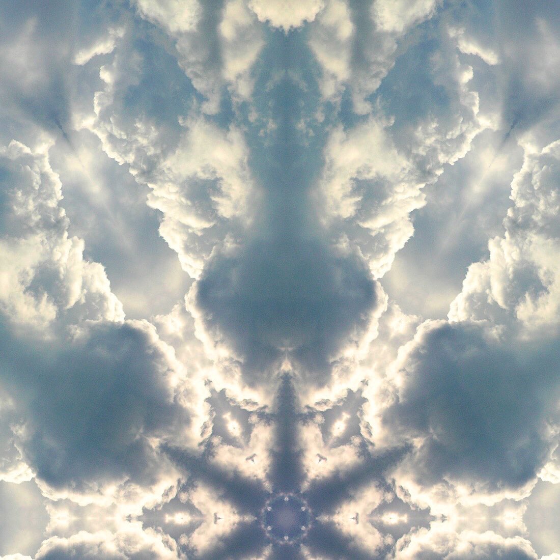 Cryptoportals_'s tweet photo. #003 Comulonimbos

https://t.co/O4TyChVrnl

#nft #nftart #nftartist #cryptoportals #artenft #nftlife #opensea #openseanft #nftcollector #nftcommunity #nftmexico #gicleeprint #giclee https://t.co/rf2TtzWXa9