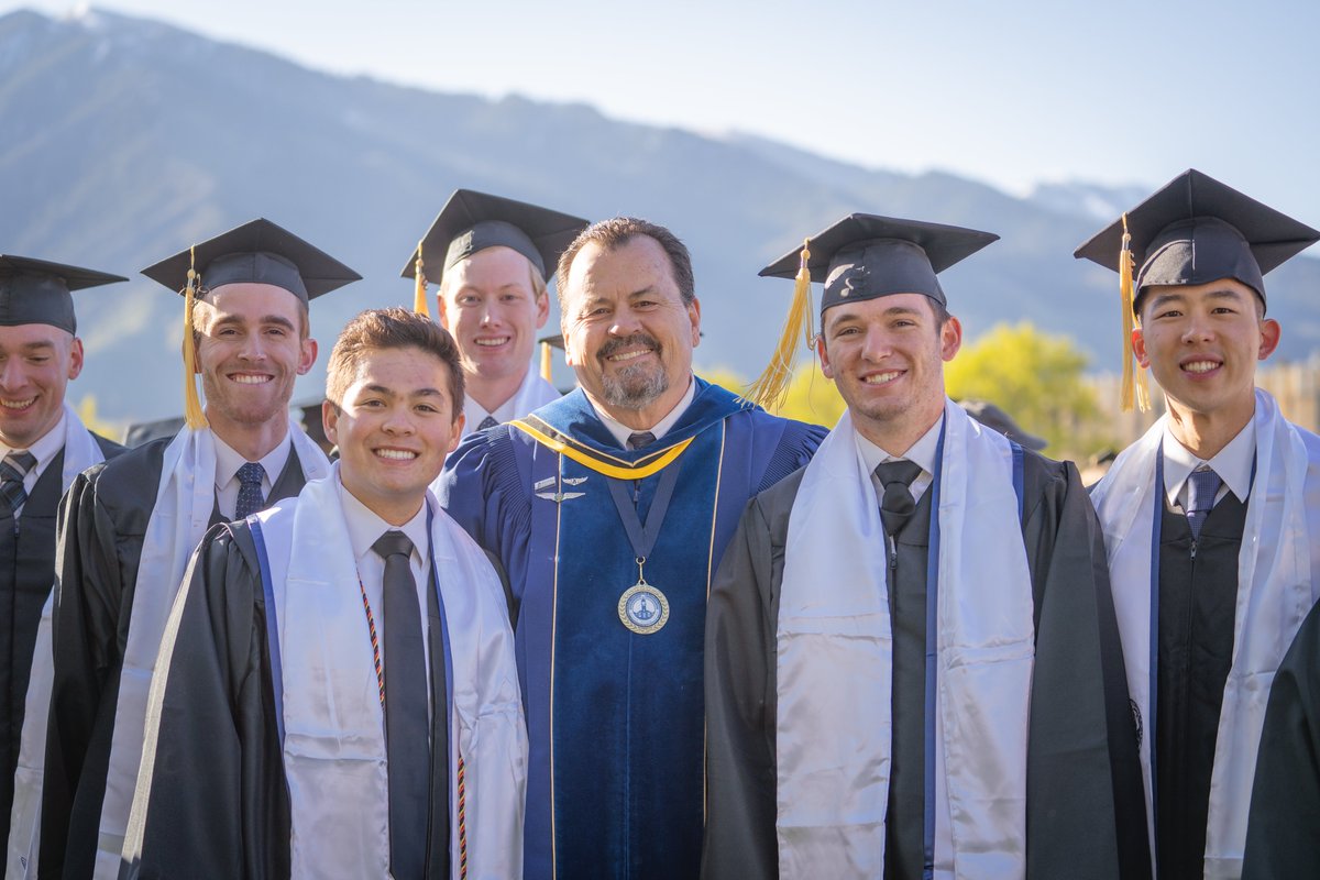 utahstate_qanr's tweet photo. What a beautiful graduation day!!
(Yes, we will be photo dumping all day!)
#USUGrad22 @USUAggies https://t.co/La53h0wXo1