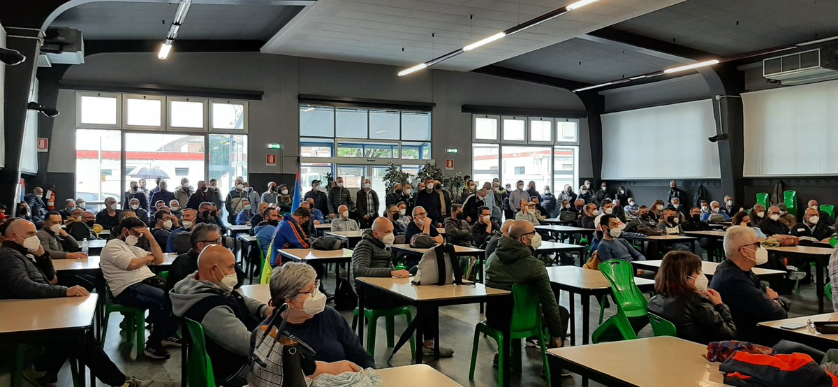CgilFilctem's tweet photo. #sciopero generale il mandato unanime dei lavoratori del #polochimico di Ferrara a seguito della conferma di @eni della chiusura del #craking di @PortoMarghera ed alle mancate risposte di #eniversalis sulle future forniture https://t.co/aQuItlNJkO https://t.co/sjtttRZVDa