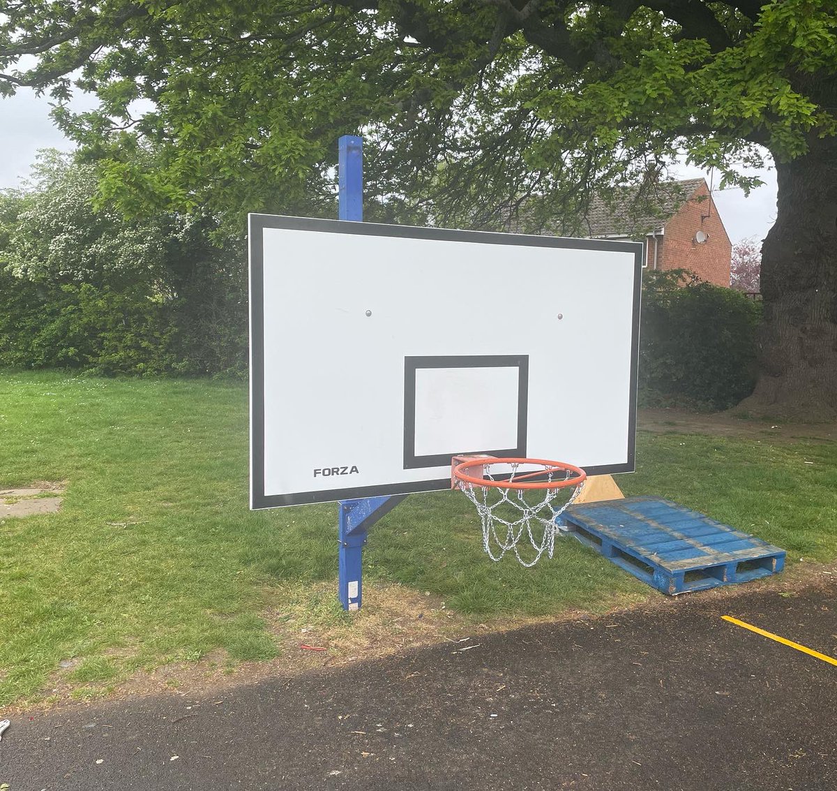 Brand new basketball backboards and chain nets looking good!@ridgewaypedept 🏀👌