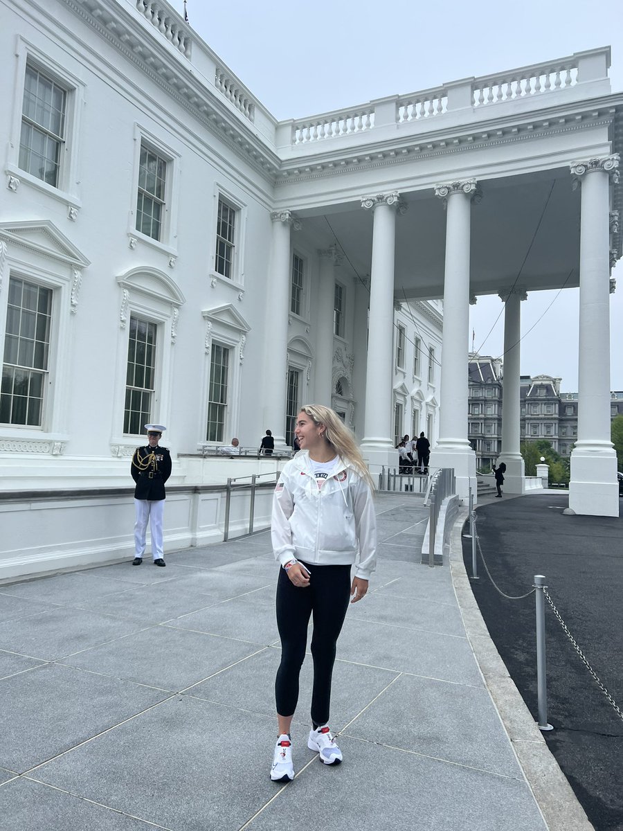 sydneyebarta's tweet photo. Thank you @TeamUSA and @WhiteHouse for this amazing event! Go TEAM USA!! https://t.co/nVeSbsOHvj