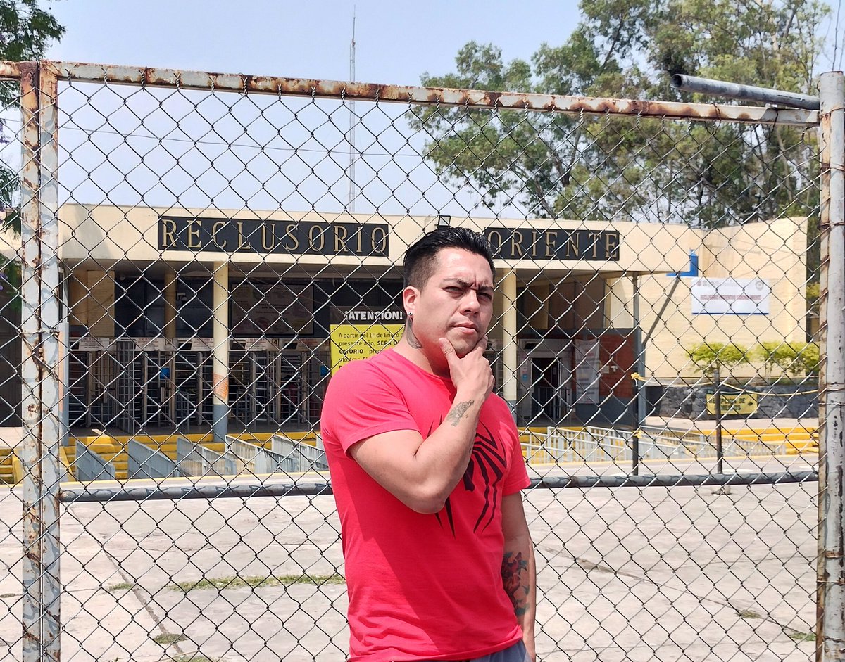 Ayer viví la mejor experiencia del mundo, regresé por la puerta grande al Reclu Campus Oriente, a ponerme a servicio de los que algún día fueron mis hermanos, Un gran show donde pude entregarles un poco de alegría y esperanza, Fuerza a todos