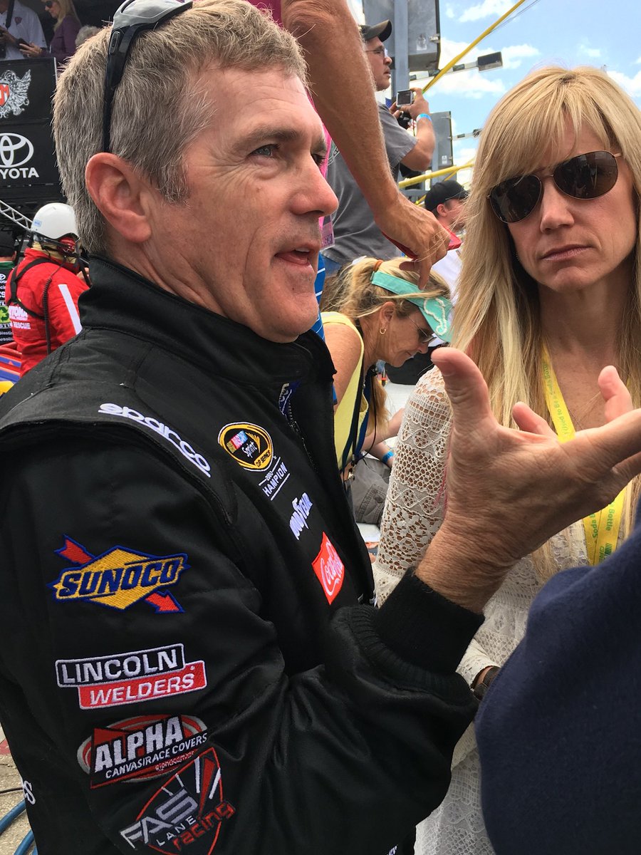TimBarile's tweet photo. @nascarcasm @KristinLabonte @Bobby_Labonte This is one of my favs from Daytona 2016… Bobby’s facial expression, his hands, and the look on Kristen’s face 😂😂😂 https://t.co/x1kcZJEzmG