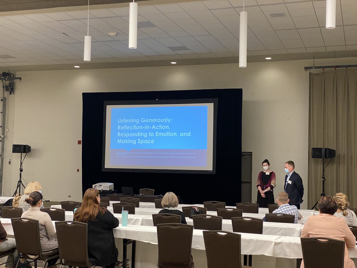 Kicking off the 10th Annual Great Lakes Palliative Care conference with a communication session with a workshop on communication and another on palliative emergencies - so great to be back in person! #greatlakespalliative22