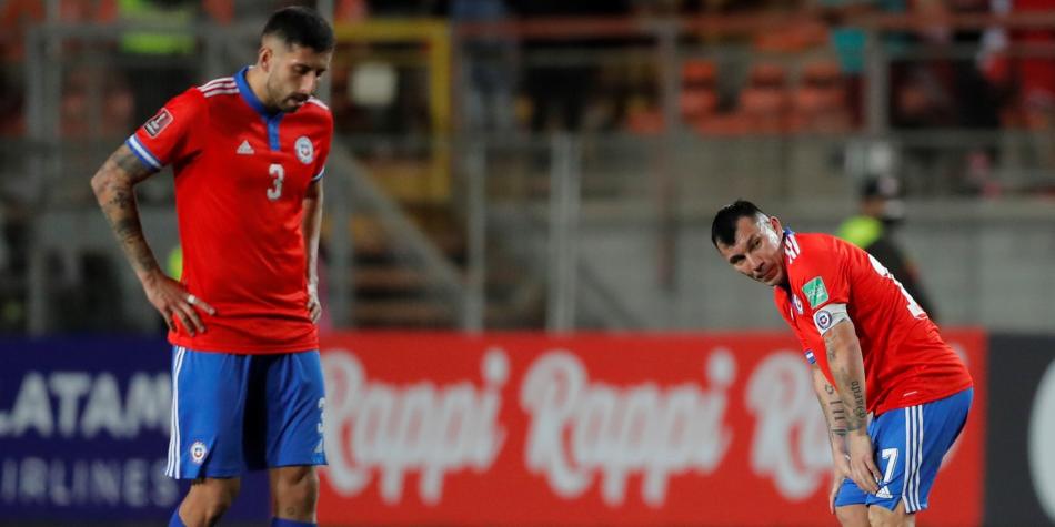 InfoRealBsc's tweet photo. Oficial: Desde la Asociación Nacional de Fútbol Profesional damos a conocer las inundaciones en territorio chileno causado por las lágrimas que hemos tenido por no ir al mundial. Así mismo recomendamos a Vidal no despertar a sus hijos.
#ANFPChile #QatarsinChile https://t.co/KKSIoBuD5f