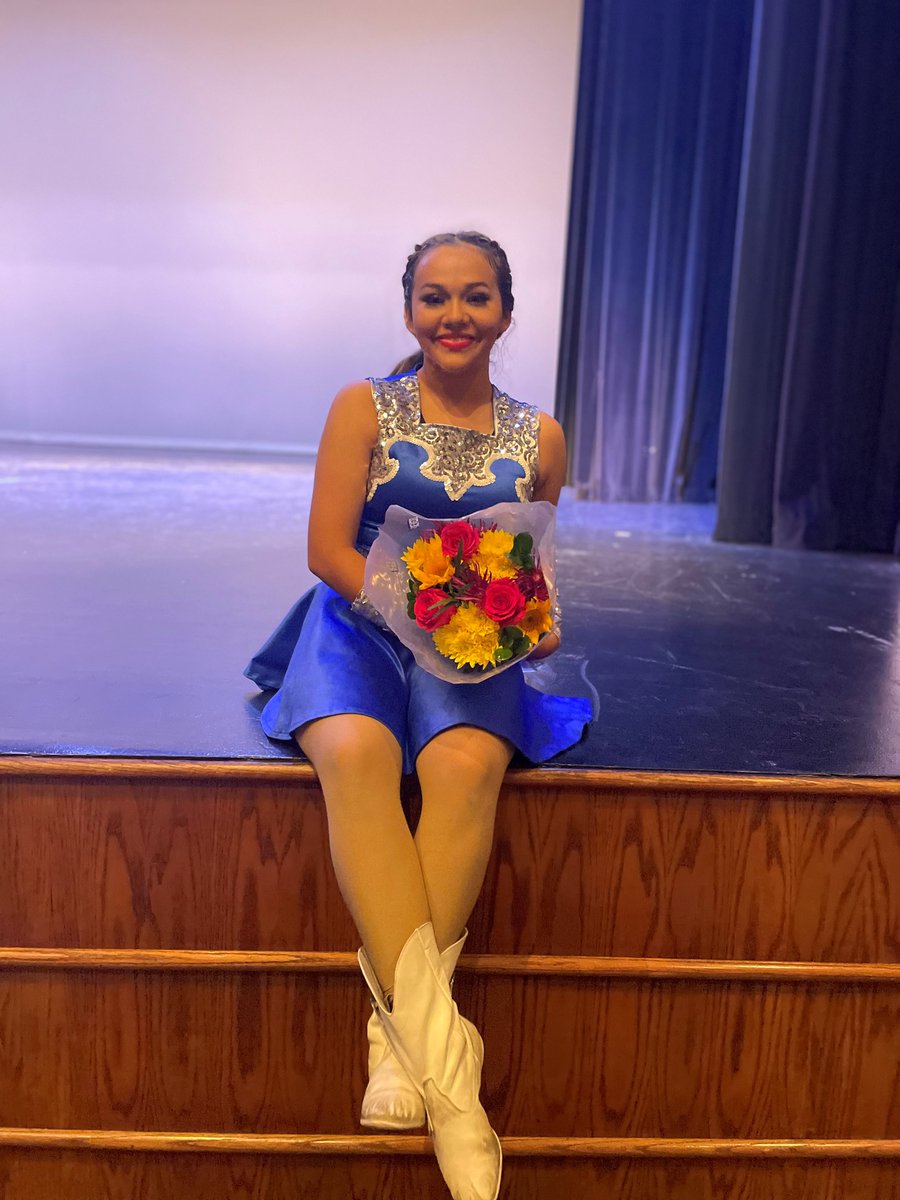 Lizelle is fundraising for Nimitz Fine Arts Booster Club - 2022. Please consider donating and please retweet, it will go towards their Spring Trip!  snap-raise.com/fundraisers/ni…