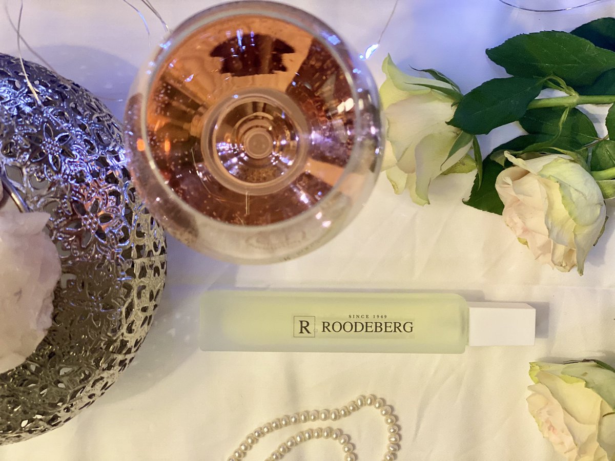 mammachefjozi's tweet photo. If you haven’t gotten there yet, please go and catch up on Instagram…
The @Roodeberg_Wine wine and perfume pairing for Mother’s Day has been incredible, with gorgeous images, beautiful memories and a stunning sensory experience.
Look up #scentsofroodeberg and #savineshare 🍷 https://t.co/7MfLEclL9S