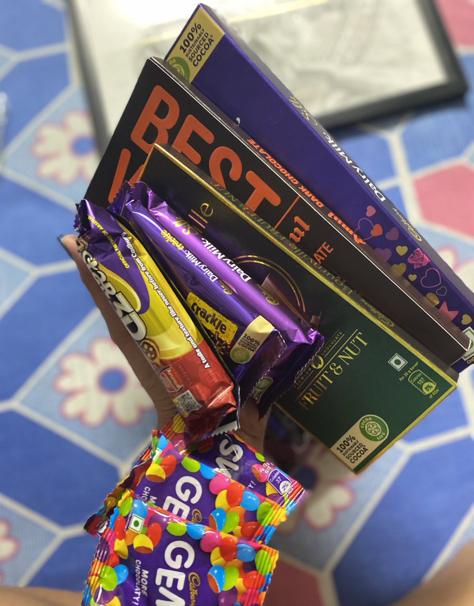 Papia27RM's tweet photo. @DarshanRavalDZ Sending dis also 😏 https://t.co/Jgatyziy5Z