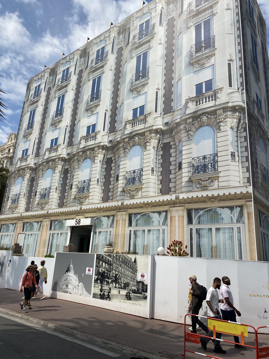 Grahamharp1's tweet photo. Getting ready for the film festival @cannes  miss @amandaklast weathers looking good https://t.co/LJ2Gfu7dwZ