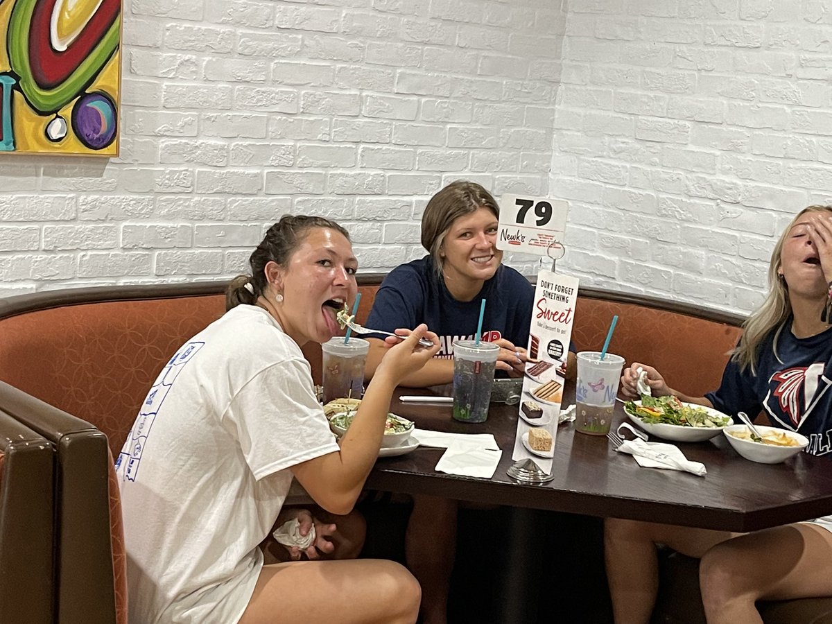 LetsGoICC_SB's tweet photo. Thank you @Newks of Hattiesburg for the great pre-game meal for @ICCSoftball today. @LetsGoICC #RollTribe #ICCB4ME https://t.co/TfPRdfnqLk