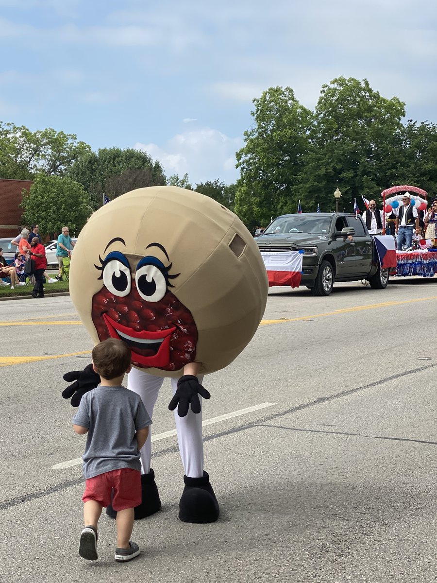 Make your plans to attend the Polka Festival in Ennis on May 27-29 for a lively time full of family fun! Introduce your little ones to some Czech culture, teach them how to polka, chicken dance, participate in a kolache-eating contest, see the downtown parade &amp; more.