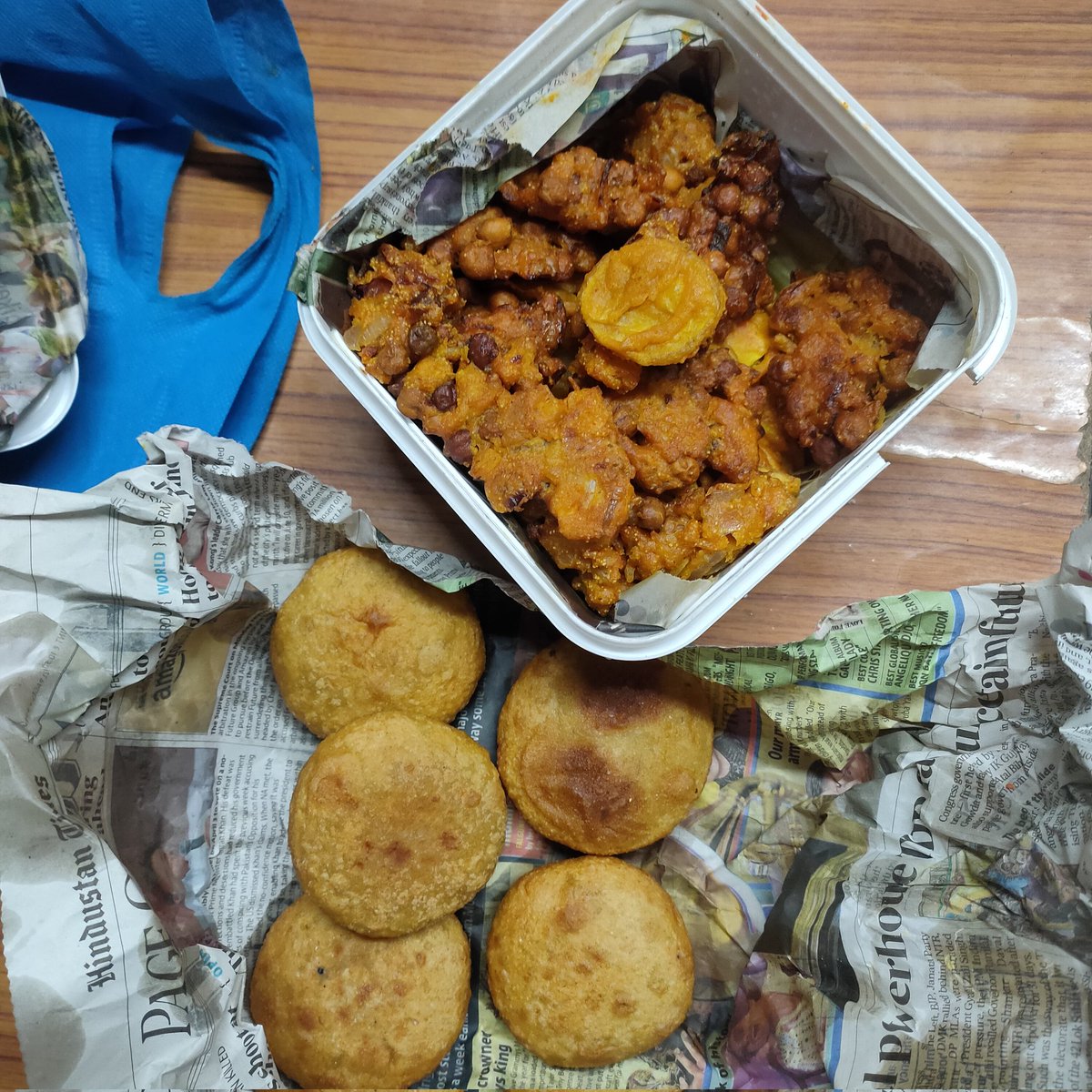 AmitKumar_JTT's tweet photo. जो लोग पूछते है, कि क्या मिलता है ?
ये मिलता है जनाब, वो भी बिना कहे, बिना मांगे।
जब आप #Proffession खत्म करने के बाद #passion को फॉलो करने के construction workers के बच्चो को मुफ्त में पढ़ाने जाते है।❤️❤️

#ThrusdayMotivation #Thanks #MultiverseOfMadness #BlessedAndGrateful https://t.co/x6W0iKQTkO