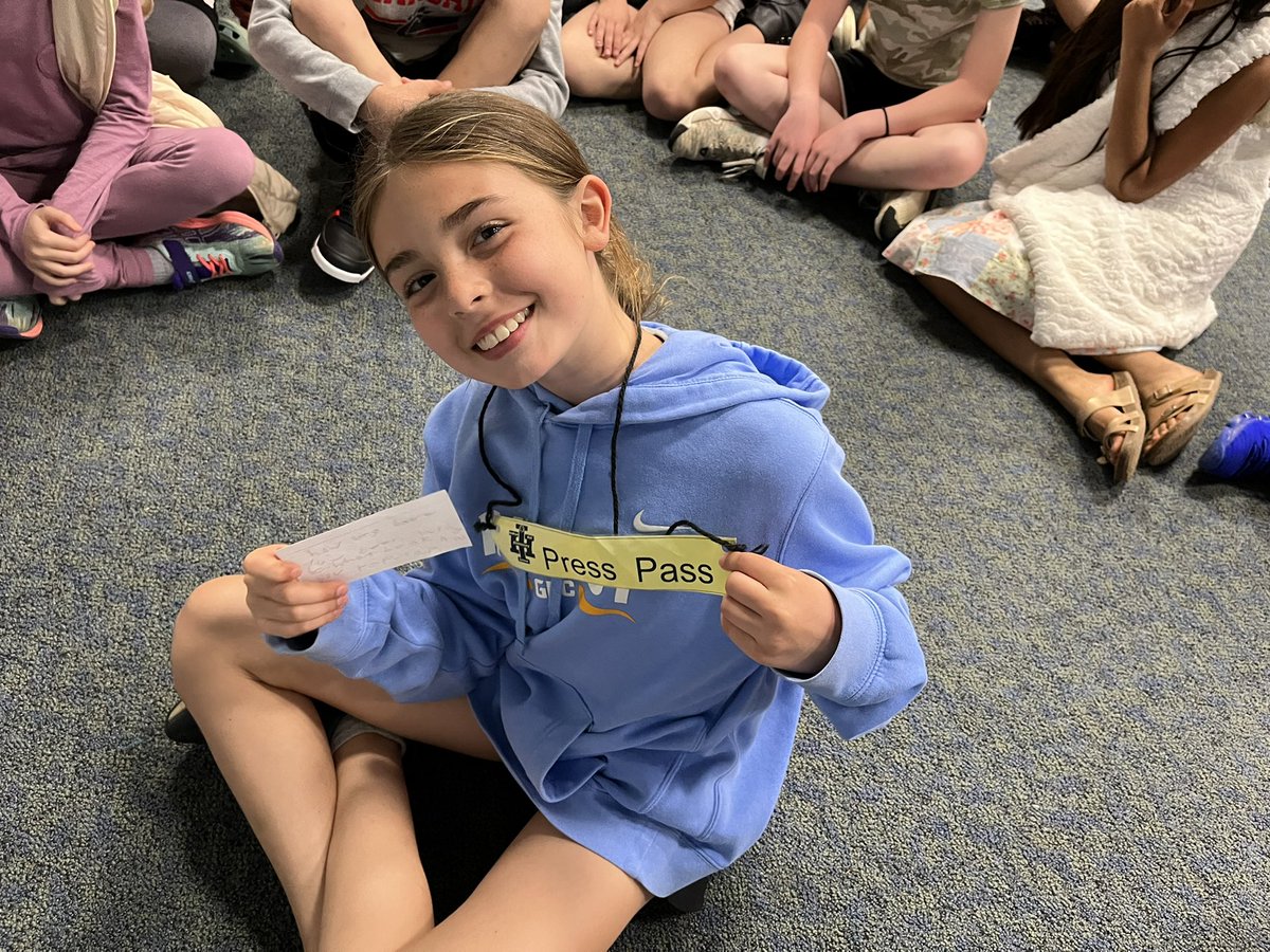teachinggrade4's tweet photo. What a wonderful experience to have the author of our most recent Book Club novels visit. Loved seeing the students treat her like a true celebrity with a round of applause before she even started speaking! @IHElementary @MPHaddix https://t.co/zQyjyMr1sh