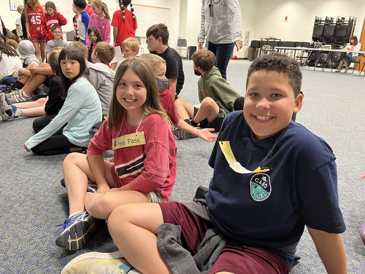 teachinggrade4's tweet photo. What a wonderful experience to have the author of our most recent Book Club novels visit. Loved seeing the students treat her like a true celebrity with a round of applause before she even started speaking! @IHElementary @MPHaddix https://t.co/zQyjyMr1sh