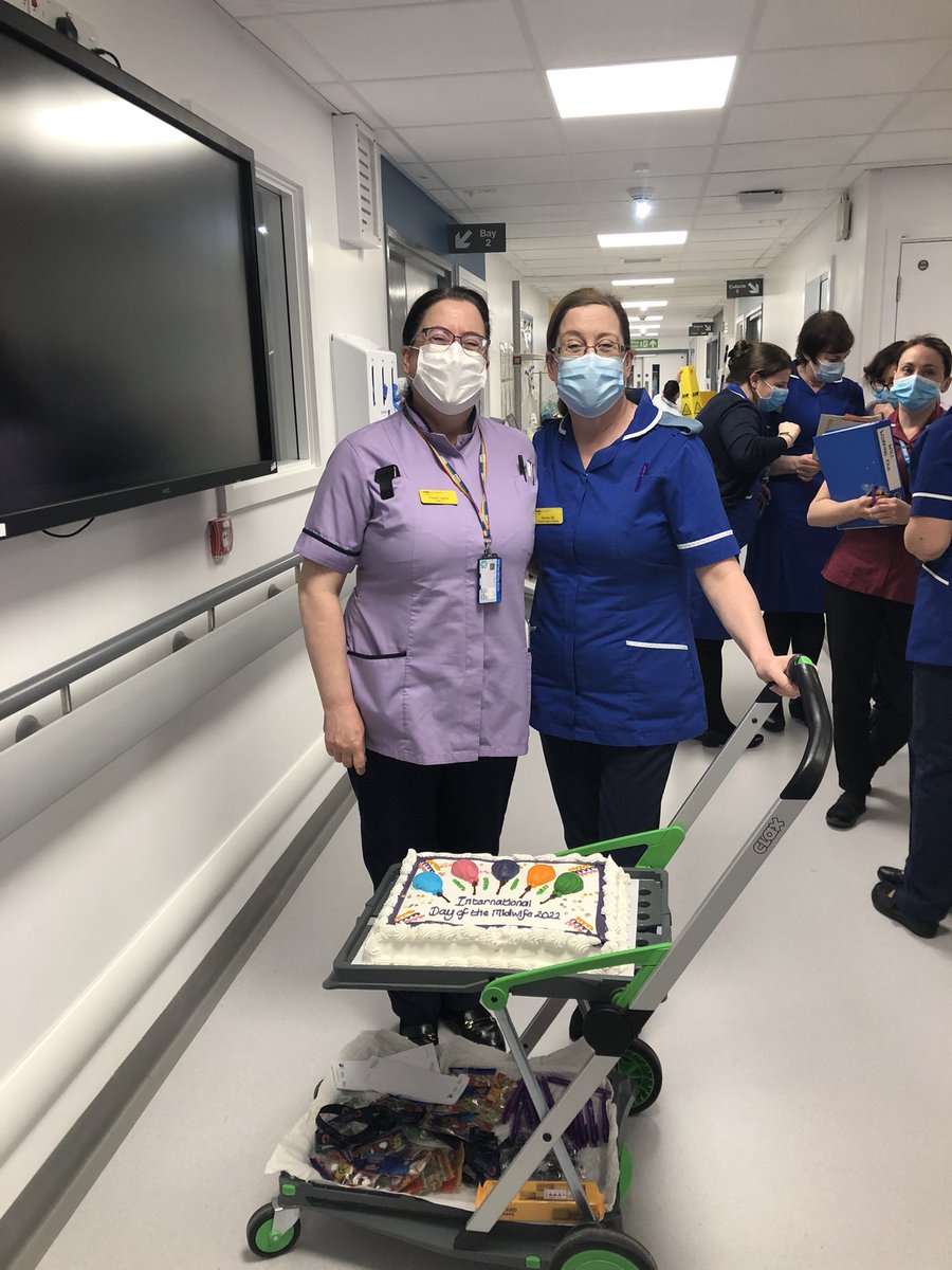 JaneAnd24167350's tweet photo. Last IDM photoshoot for twinnies Paula and Donna as they prepare for their retirement - 39 years - what a wonderful achievement ππ» πππ«β¦ and then thereβs the frenzy in the background focussing on the Bonny Baby comp #notcompetitiveatall π https://t.co/rSoIHbJQYD