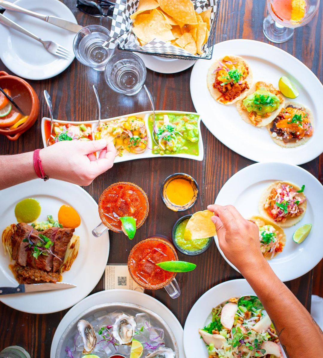Come join the fiesta — it's Cinco de Mayo! 🎉   Enjoy authentic cuisine, drinks, fun, and more at one of our local Mexican eateries here in RWC.

📸  📍 <a href="/lavigaseafood/">La Viga Seafood</a>