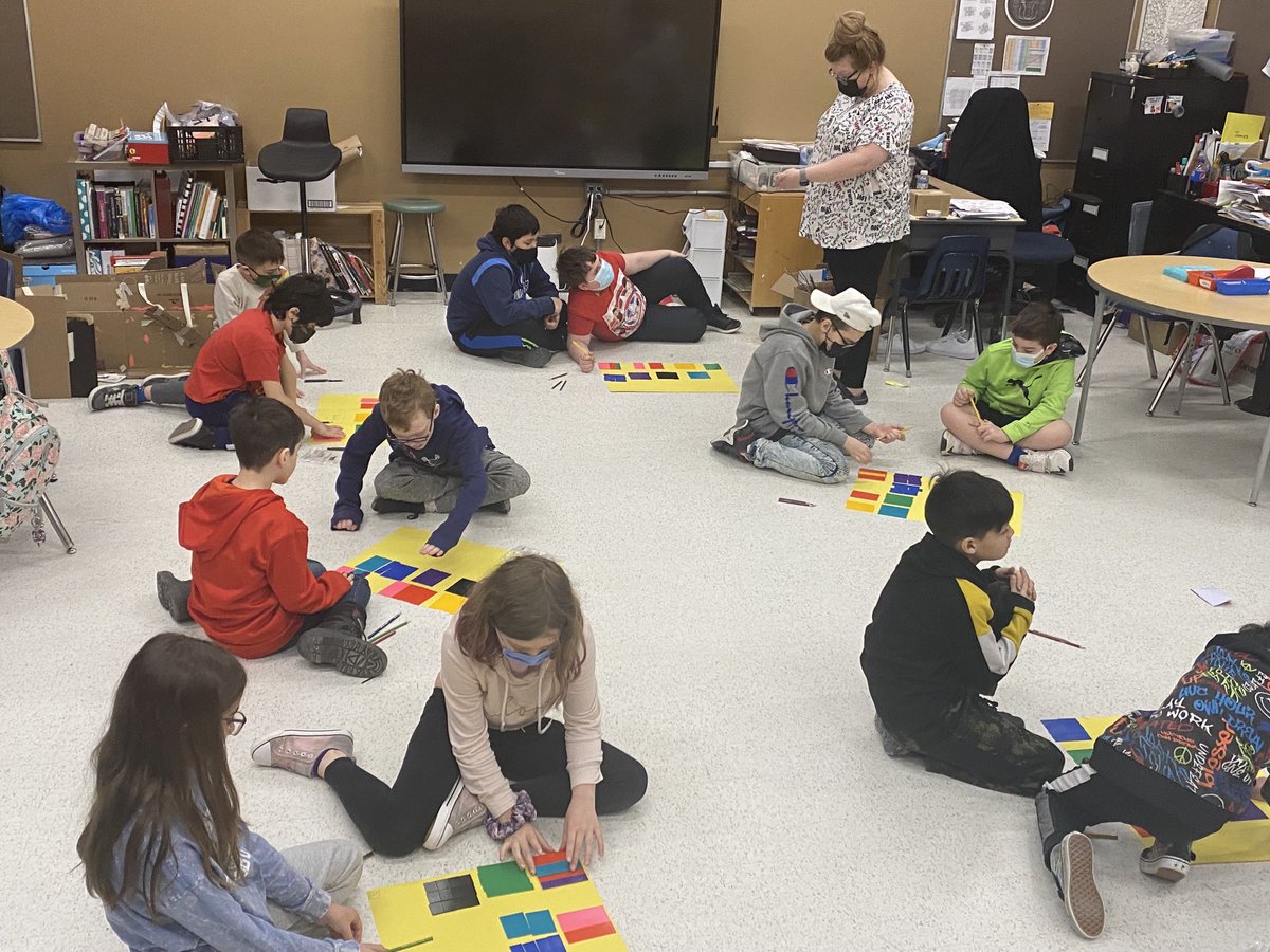 WestStPaulScho1's tweet photo. Ms Cervantes class was working on equivalent fractions this morning. There were so many combinations to make equivalent fractions! https://t.co/MWlFmZth2x
