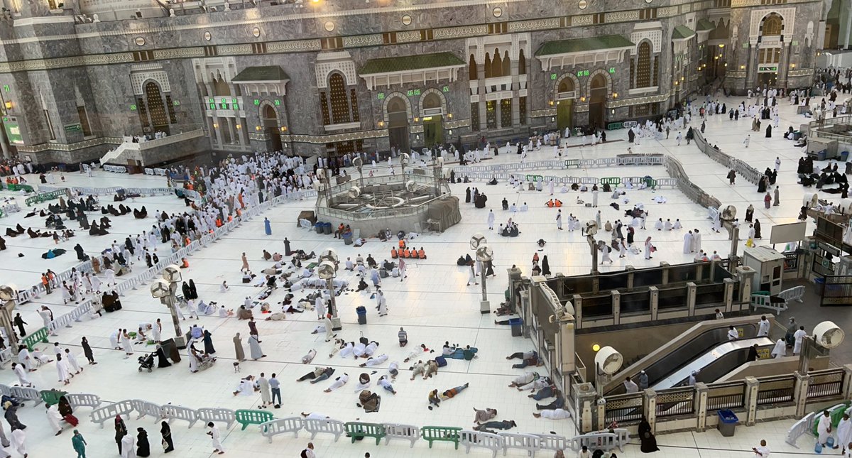 DrIbrahimG's tweet photo. سلسلة تغريدات
#علمتني_مكة 
1)
من فضل الله سبحانه علي في #رمضان لعام 1443 - 2022 أن أكرمني بجوار #البيت_الحرام في #مكة تسع عشرة ليلة! لم أحصل عليها فيما سبق من عمري، رحم الله #أمي_نورة و سيدي #والدي وجميع المسلمين، ومن باب {وأما بنعمة ربك فحدث} إليكم مع التحية سلسة #علمتني_مكة https://t.co/jV3xRonc77