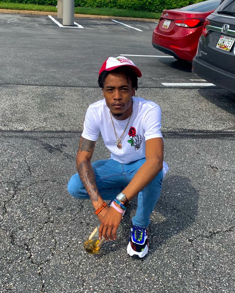 cdtjaye's tweet photo. My Story Written In Brail, Gotta Feel It To Understand 💯👨🏾‍🚀🧞 … happy birthday to me ! 🍾�� #Maythe4thBeWithYou #CDTmg #ThankfulforAnotherYear https://t.co/Qs7cfUVkEZ