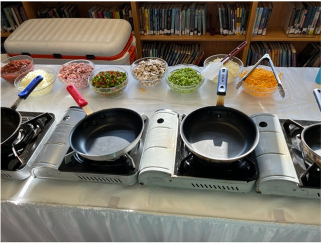 CrestwoodElem's tweet photo. Today for Teacher Appreciation we were served an In-Flight Breakfast for our "Egg-Ceptional" Staff! @FCPSR3 @fcpsnews #TeacherAppreciationWeek https://t.co/AB8MyGfibC
