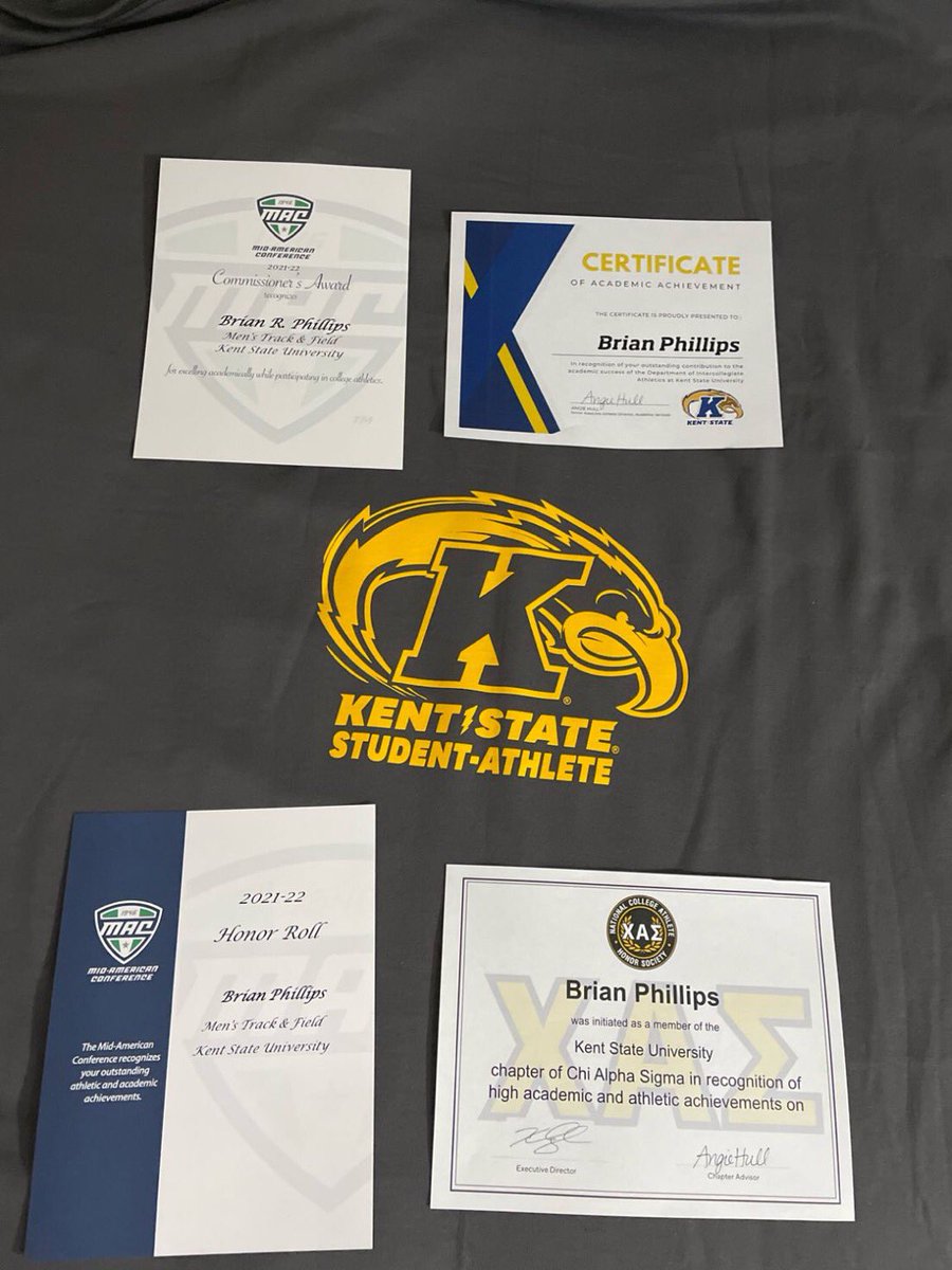 BobGreenburg's tweet photo. Congratulations to former Hickory Track and Field standout Brian Phillips who is doing great things at @KentStAthletics @HSD_TrackField @BrianPhillipps https://t.co/kHU8RDkN7K