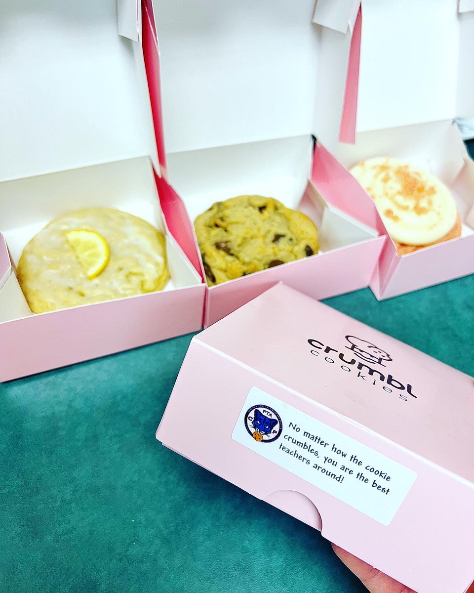 CPES_PTA's tweet photo. Teacher Appreciation Week!! 🥰📚✏️❤️

Each teacher received a Crumbl cookie from the PTA! Flavors were chocolate chip, lemon glaze, and red velvet. 🍪♥️

#cpespta #teacherappreciationweek #crumblcookies #colinpowelles_fcps #fairfaxcountyschools https://t.co/WIaKx2Vj4d