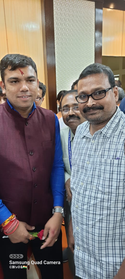BivasMaiti's tweet photo. Welcome to Kolkata, President of Pharmacy Council of India, Dr.Montu M Patel Sir. @montu9689 https://t.co/O7qmc5LT3L