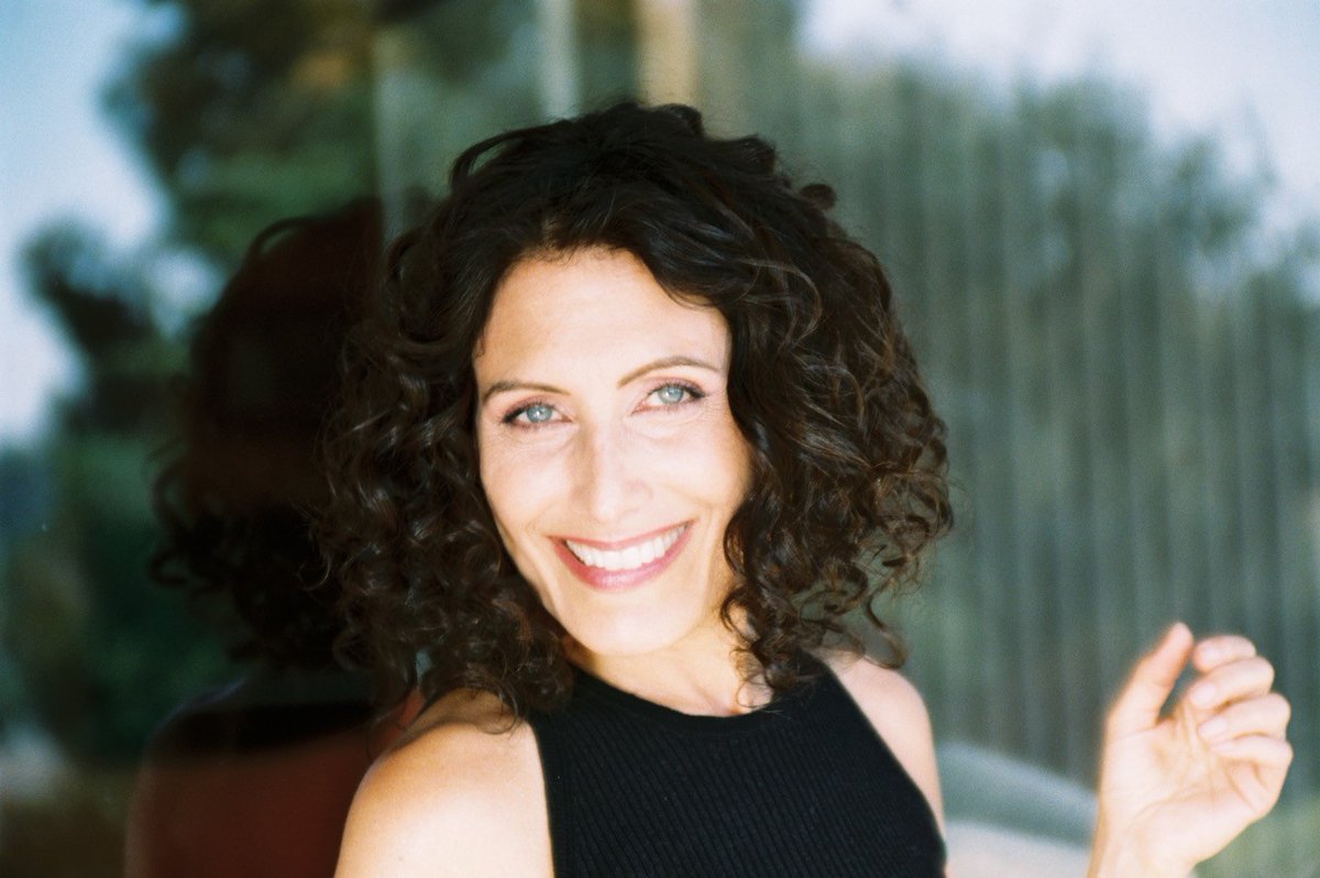 Crave_PR's tweet photo. BREAKING NEWS: #House alum @LisaEdelstein set to play Jewish matriarch in @APTNtv and @CraveCanada's original series #LITTLEBIRD currently in production. 
For more details see the @THR exclusive below! 
https://t.co/xpsqGz5SS1 https://t.co/o9hQJNBVMZ