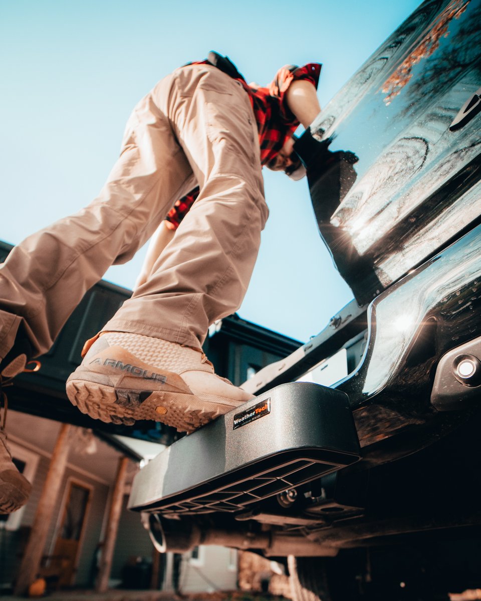 weathertechca's tweet photo. Step on up with #BumpStep
📸: The Canadian Tradition
#WeatherTechCanada #WeatherTechAuto #BumpStepXL #TheCanadianTradition https://t.co/7HjyRLYYVH