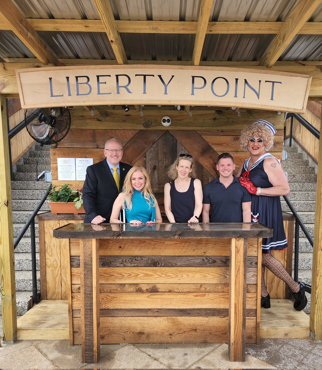 SheilaShowPHL's tweet photo. Took part in history-official grand opening of the largest waterfront restaurant in Philly w/1400 seats, 5 bars & 3 levels with breathtaking views. Congratulations #LibertyPoint & thanks #FCMHospitality for your vision & economic impact it brings to our City.
#LibertyPointPhilly https://t.co/INMtkUqyEY