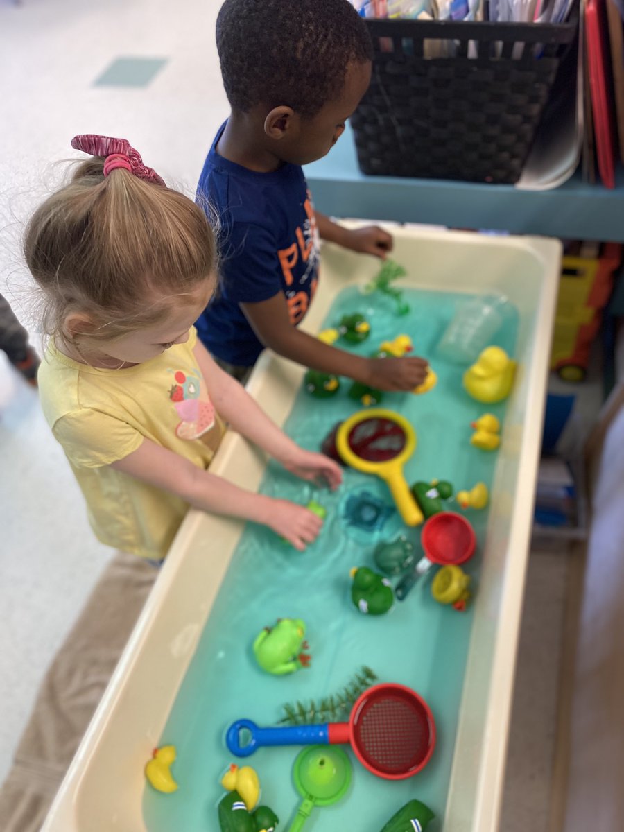 LukeAssessment's tweet photo. Water sensory play!🦆💦 https://t.co/NMJUO97NZz