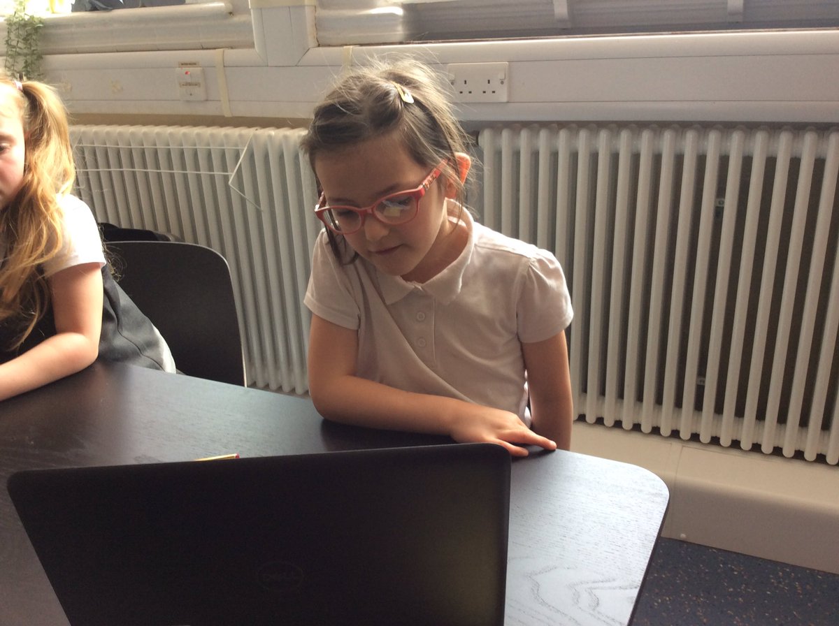 ABCPschool's tweet photo. #Class2K have been researching the reasons why Lewis Carrol became a Deacon but never a priest, explored his mathematician side and they have been comparing their lives to his. #ABHistory https://t.co/R1hUa6wWrJ