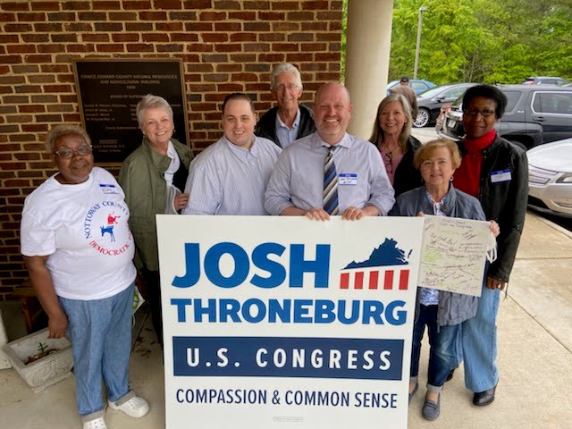 democratsva5's tweet photo. Last weekend several local Dem committees co-hosted a Meet &amp; Greet in Farmville with #VA05 nominee @JoshforVirginia. It was a great turnout of folks who are ready to work to #flipthe5th in Nov!💪 https://t.co/oSlmDikb6B