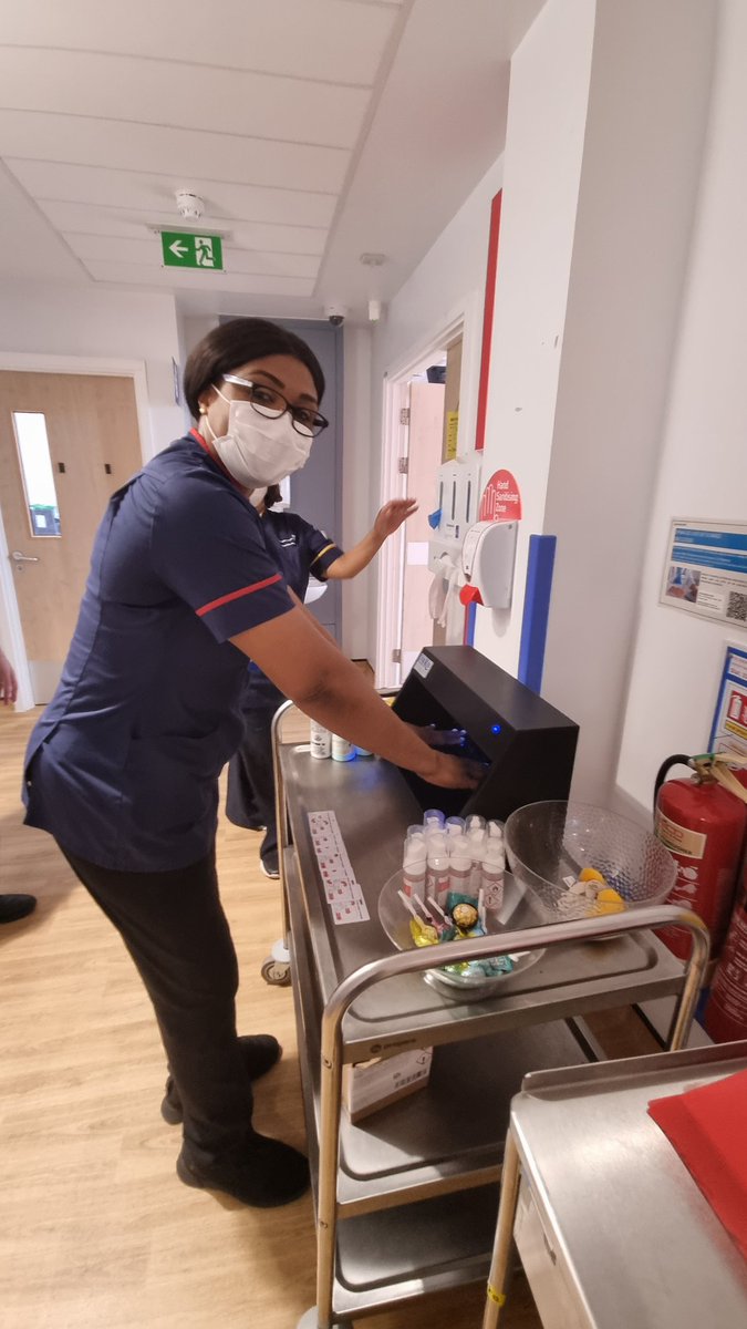 NM_IPCteam's tweet photo. Met many members of North Mid showing us their great Hand Hygiene technique and winning some prizes! #WorldHandHygieneDay #cleanhandssavelives https://t.co/c2POG2TIAi