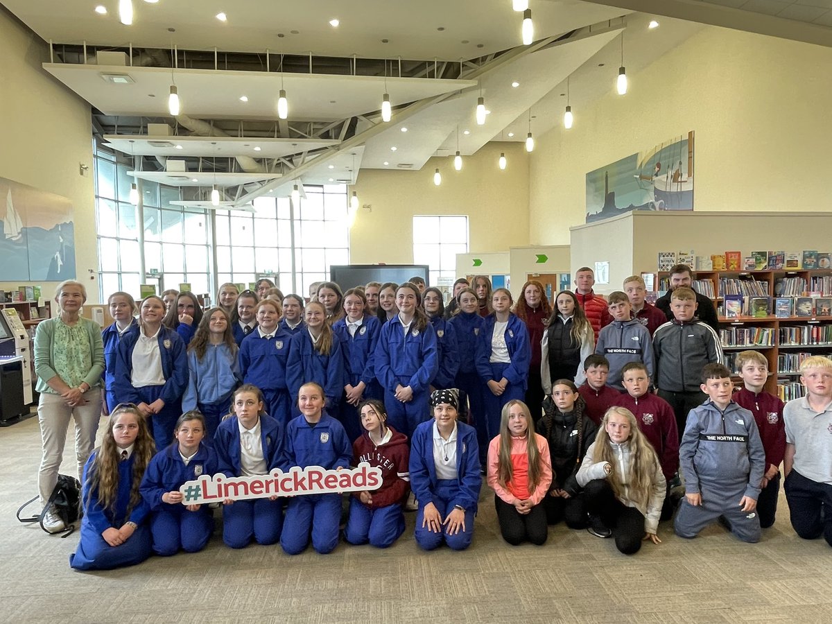 stpatricksgnslk's tweet photo. 6th Class were thrilled to meet author @judi_curtin in @limklibraries today with our fellow #LimerickReads participants @CMoyross. Thanks to Judi for explaining about her writing & research, for answering our many questions and for inspiring our young readers. https://t.co/IKXSSFHhkV