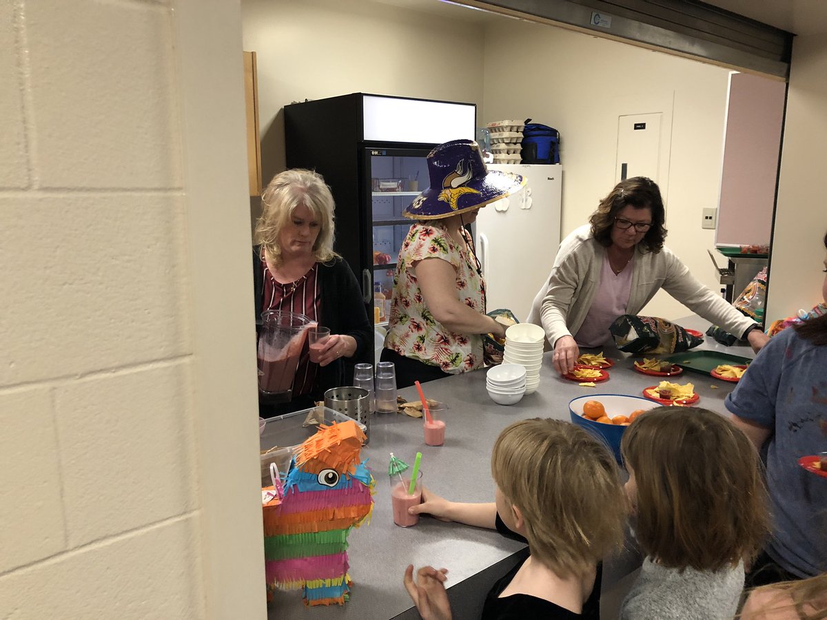 Celebrating Cinco de Mayo at the breakfast program this morning!

Best breakfast program ever!!!