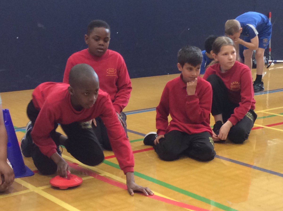 HenryWhipple1's tweet photo. HWP attended a curling festival @SchoolSportNot1 #futurecurlingolympians #participators #teamworkers @NST_forschools @My_Bestwood https://t.co/ysuUv0bFRl