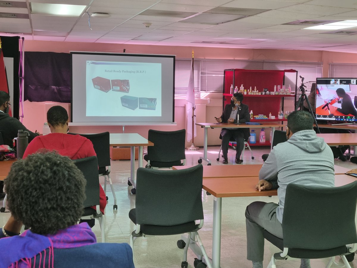 exporTT_Ltd's tweet photo. #HappeningNow exporTT's Chairman, Mr. Ashmeer Mohamed is sharing practical advice for supporting exporters with our Client Services team.
At exporTT, we are committed to providing world class service to our Clients.
#TheHuddle #Exporters #exporTT
@TradeMinistryTT @TTMA1 https://t.co/fw8lRAXm2b