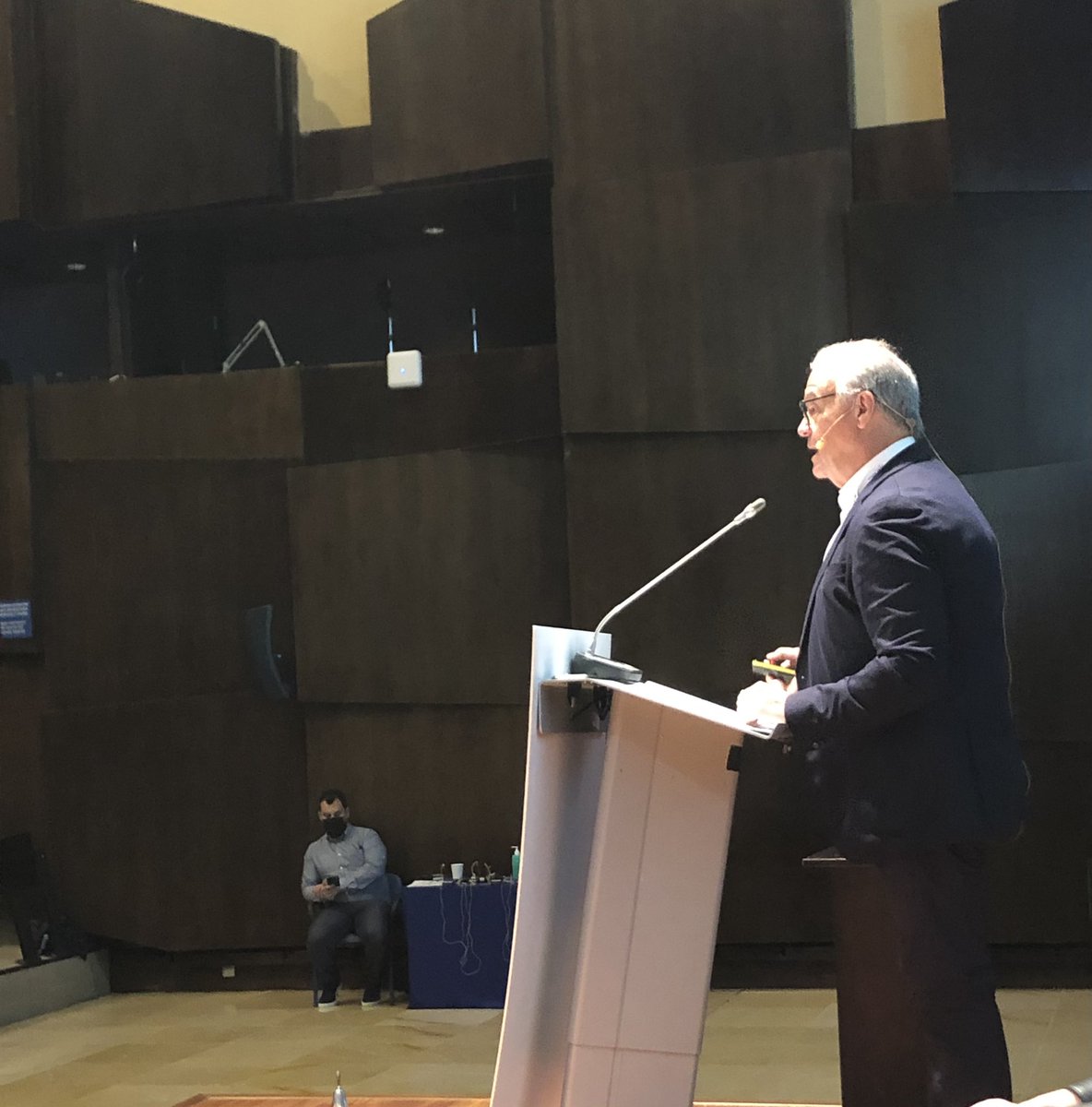 Mesa #comunicacion con miembros de <a href="/SociedadGRAP/">Sociedad GRAP</a> <a href="/annetapedro/">anna maria pedro 🎗</a> <a href="/IPCRG/">IPCRG</a> #ipcrg2022