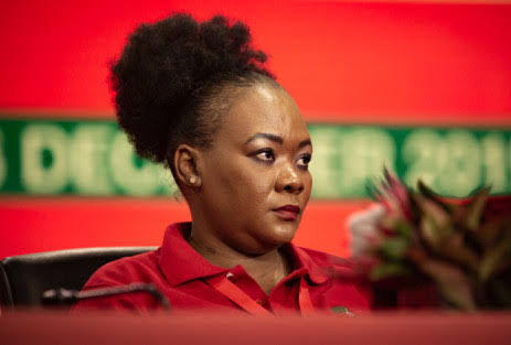 insightfactor's tweet photo. 🔴Andre de Ruyter Must Go, Says EFF MP🔴

Speaking during todays sitting of Parliament, the EFF's TG and Member of Parliament, Omphile Maotwe, has called for the removal of embattled Eskom CEO. Honourable Maotwe suggested that Andre de Ruyter is collapsing the power utility. https://t.co/8cFxkV7PrI
