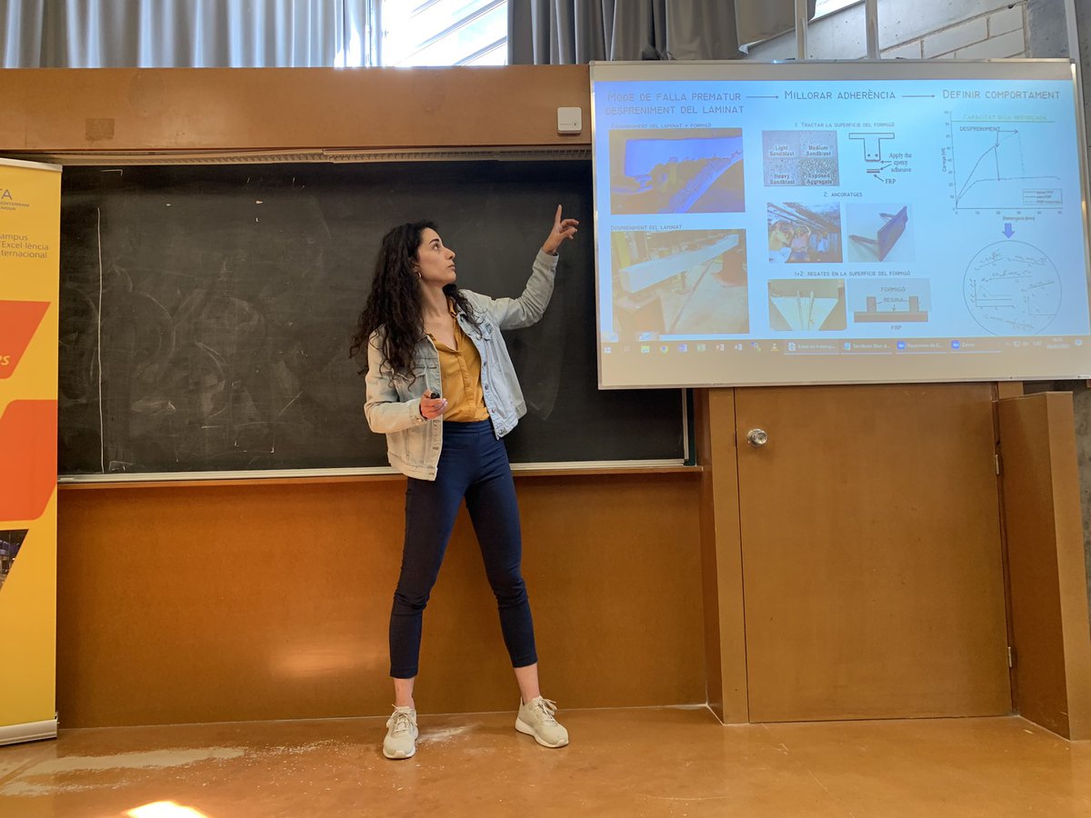 Continuen les presentacions  a l'acte de <a href="/udgdoctorat/">Escola de Doctorat de la UdG</a> #Tesisen4minuts. Hi participen doctorands nacionals i internacionals.