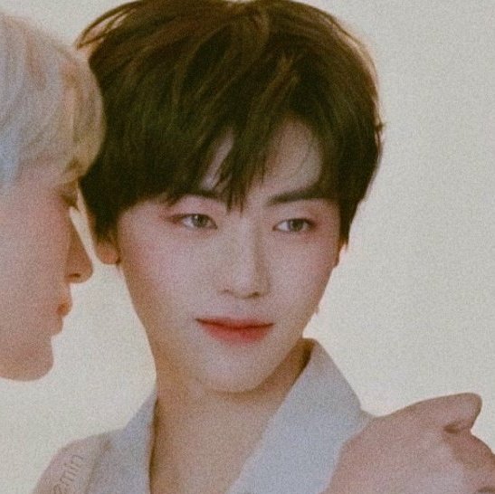 Mau cari Jaemin yg mau sama Jimin ada ga? Cantk bgt