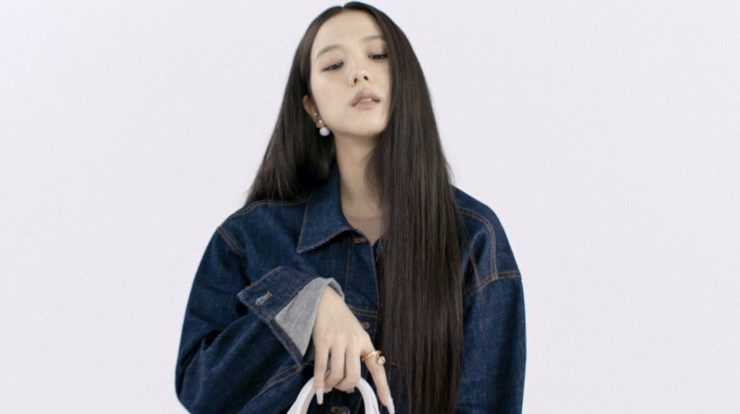 NEWSJISOO's tweet photo. JISOO on Martin Neumann's (director of photography) portfolio website. 

🔗 https://t.co/vU8rLpicEg

#JISOO #지수 #블랙핑크지수 https://t.co/T9i0Oz09vN