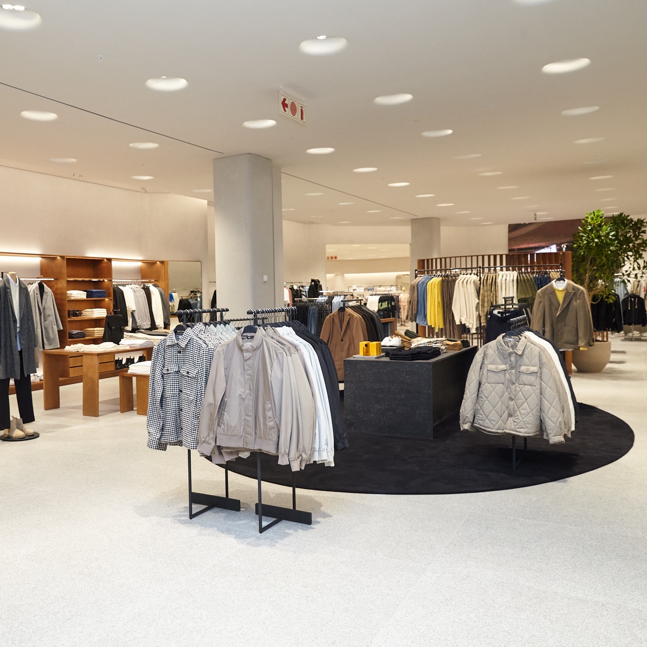 Shoe stores hotsell canal walk
