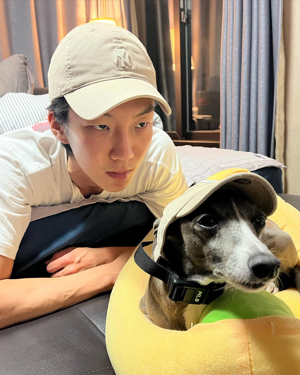 LeeSeunghoonBR's tweet photo. [#IG] 05.05.22 - Atualização de maetamongisdad com #HAUTE e #SEUNGHOON no instagram 

“chapéus de casal”

🔗https://t.co/LWZoOPd4EE

HAPPY BARKDAY HAUTE 
#HAUTEBerryDay

#이오뜨 #오뜨 #HOONY #이승훈 #WINNER #위너 @official_hoony_ @yginnercircle https://t.co/CoQlR6OVUW